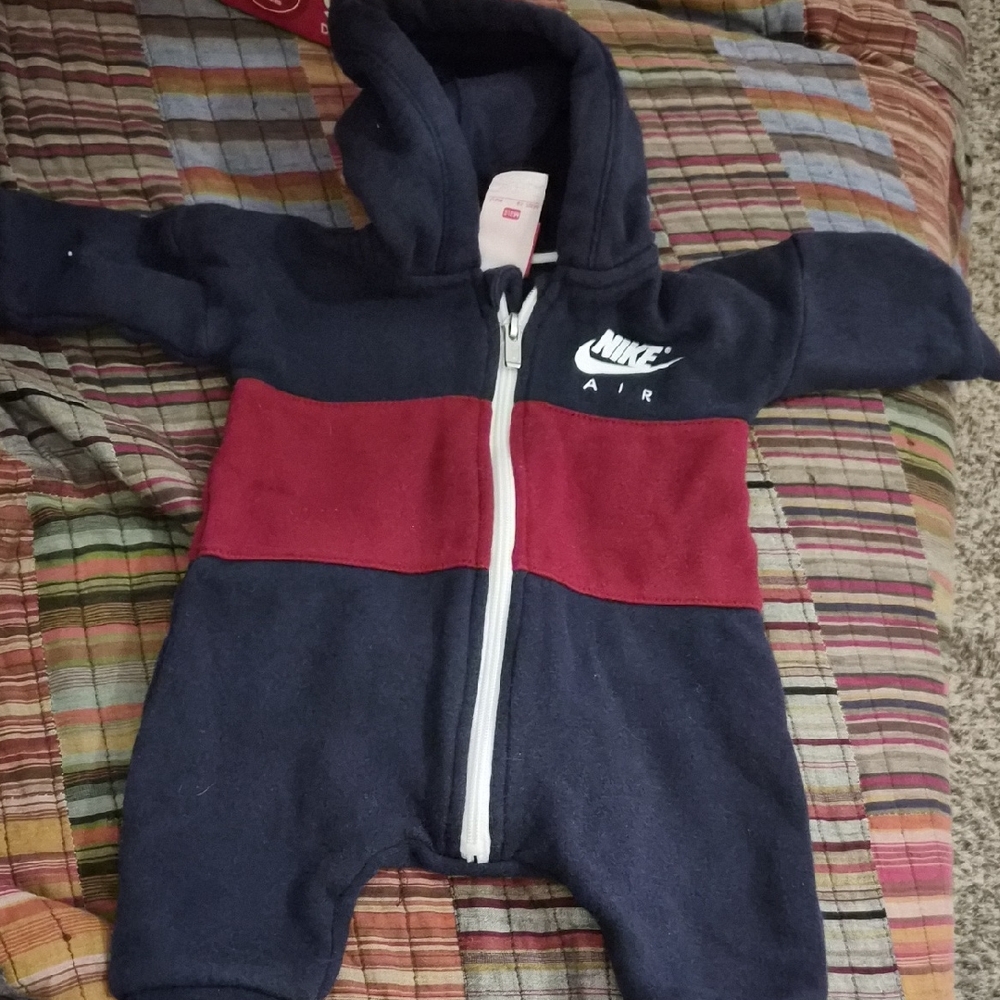 Nike Kids Navy and Burgundy Footie